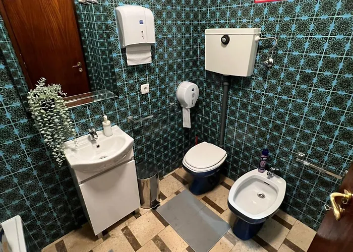 Hostal Pilar - Rua De Santa Catarina - Oporto