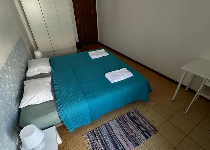 Hostal Pilar - Rua De Santa Catarina - Oporto