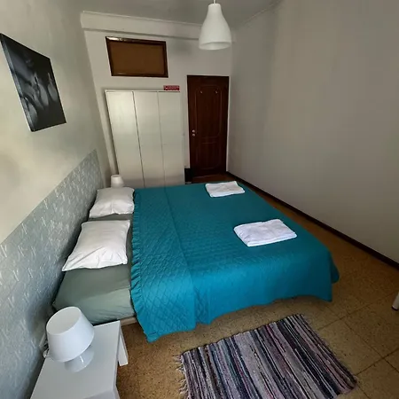 Pilar - Rua De Santa Catarina - *