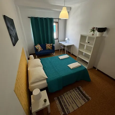 Pilar - Rua De Santa Catarina - *