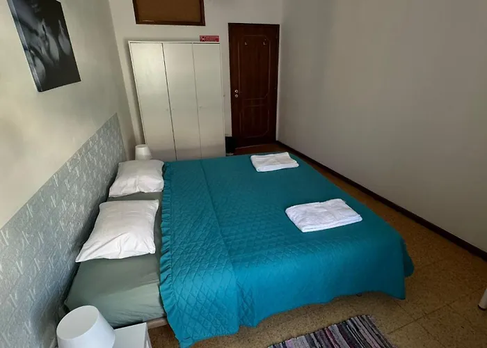 Pilar - Rua De Santa Catarina - *